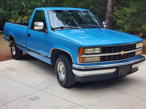 Used 1993 Chevrolet Silverado 1500 2WD Regular Cab image 2