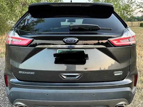 Used 2020 Ford Edge SEL AWD/4WD image 9