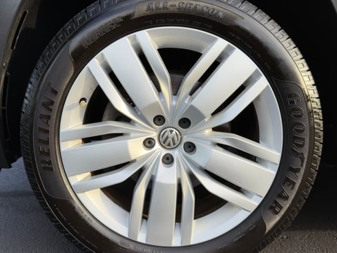 Used 2018 Volkswagen Atlas SEL Premium AWD/4WD image 21