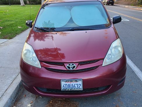 Used 2008 Toyota Sienna LE image 5