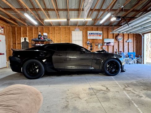 Used 2019 Chevrolet Camaro SS image 10