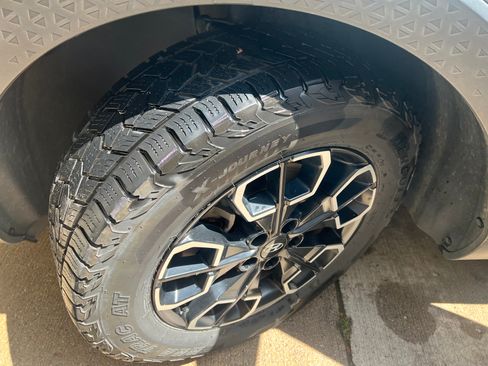 Used 2022 Hyundai Santa Cruz SE AWD/4WD image 15