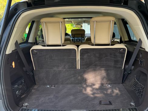 Used 2017 Mercedes-Benz GLS 450 4MATIC image 29