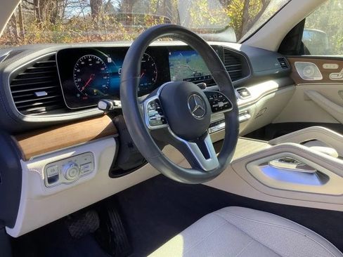 Used 2020 Mercedes-Benz GLS 450 4MATIC image 21