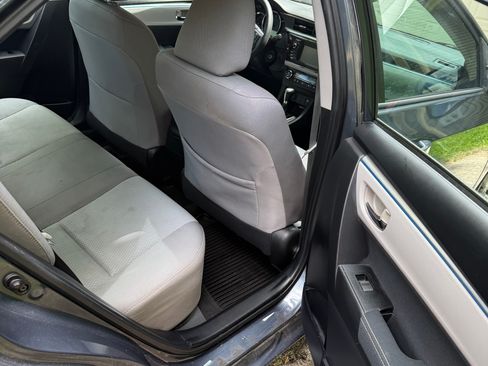 Used 2015 Toyota Corolla LE FWD image 13