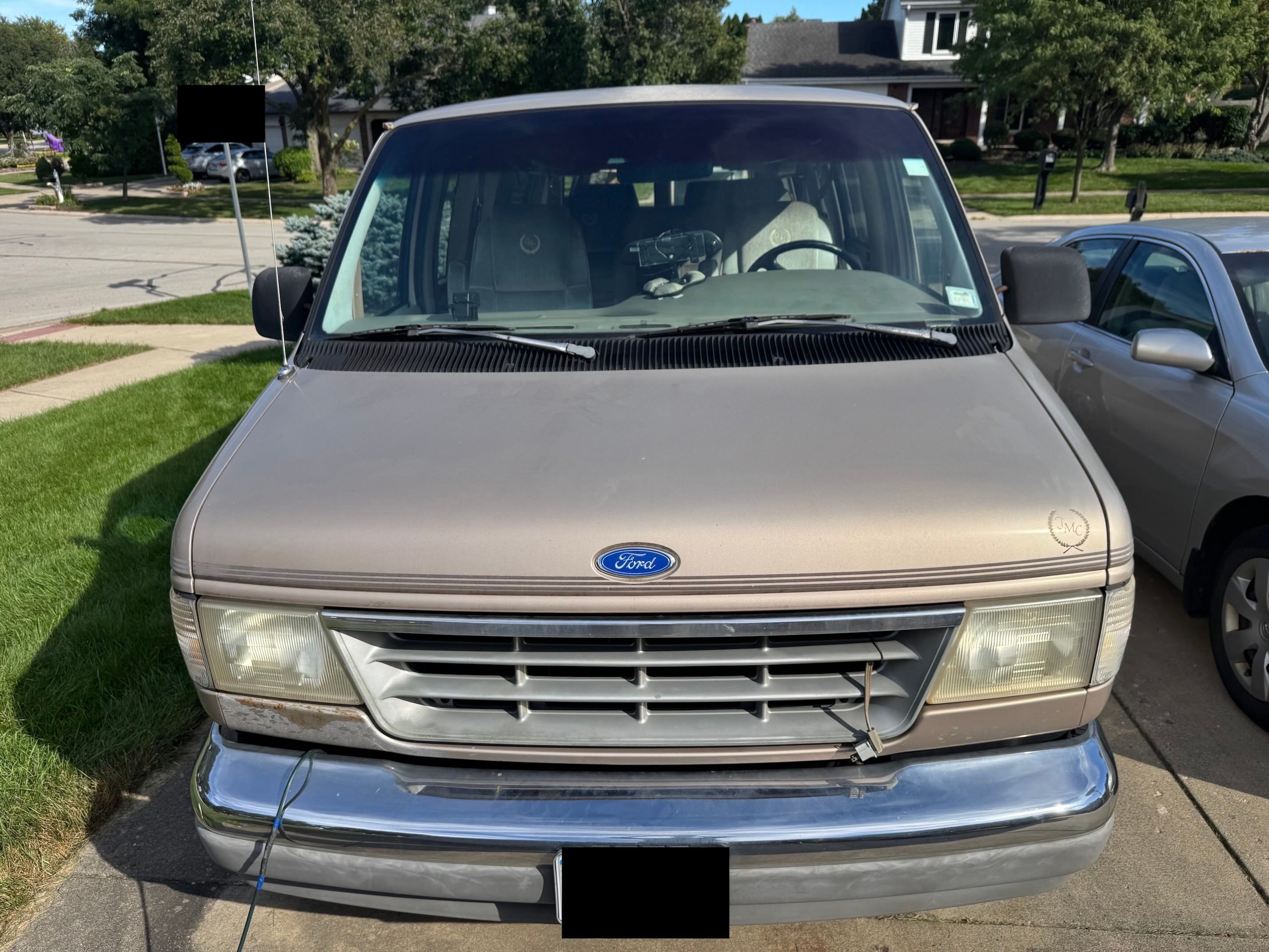 Used 1993 Ford E-150 and Econoline 150 RWD image 2