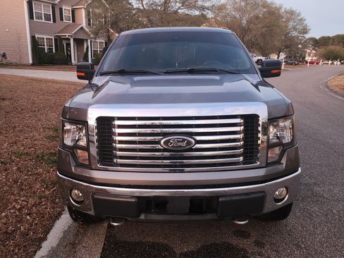 Used 2010 Ford F150 XLT image 1