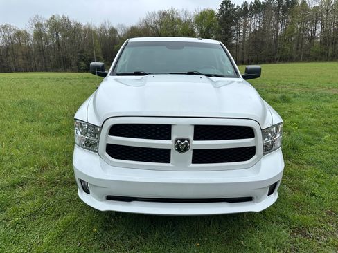 Used 2017 RAM 1500 Express AWD/4WD image 2