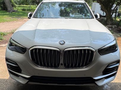 Used 2019 BMW X5 xDrive40i w/ Premium Package 2