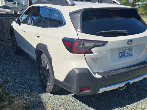 Used 2024 Subaru Outback Touring XT AWD/4WD image 14