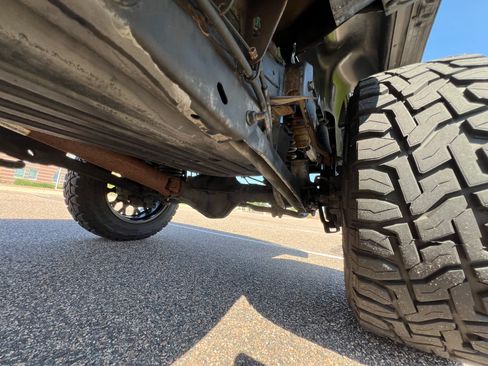 Used 2005 HUMMER H2 Luxury w/ Preferred Equipment Group image 14