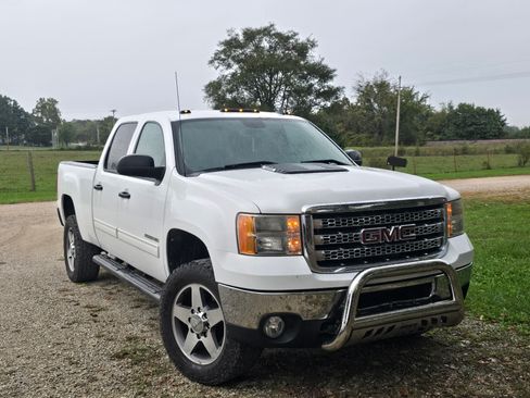Used 2012 GMC Sierra 2500 SLE w/ SLE Preferred Package image 1