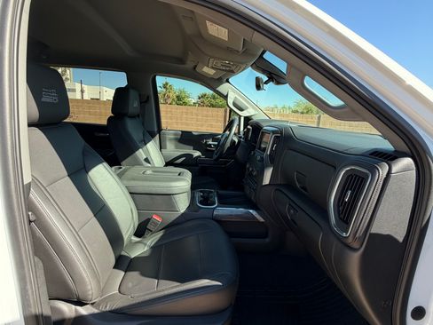 Used 2020 Chevrolet Silverado 3500 LTZ w/ LTZ Plus Package image 6