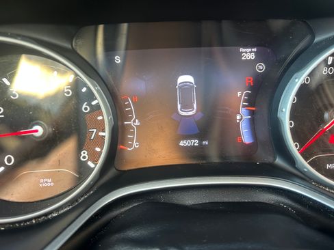 Used 2021 Jeep Compass Limited w/ Sun and Sound Group image 12