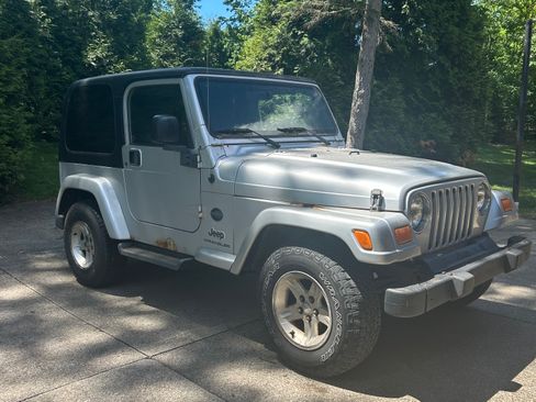 Used 2005 Jeep Wrangler X w/ Rocky Mountain Edition Group AWD/4WD image 1