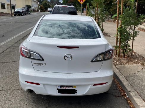 Used 2012 MAZDA MAZDA3 i Sport image 8