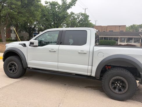 Used 2023 Ford F150 Raptor w/ Raptor Carbon Fiber Package AWD/4WD image 4