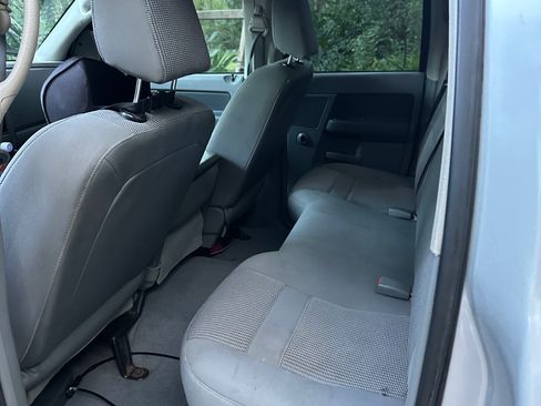 Used 2006 Dodge Ram 1500 Truck SLT image 9