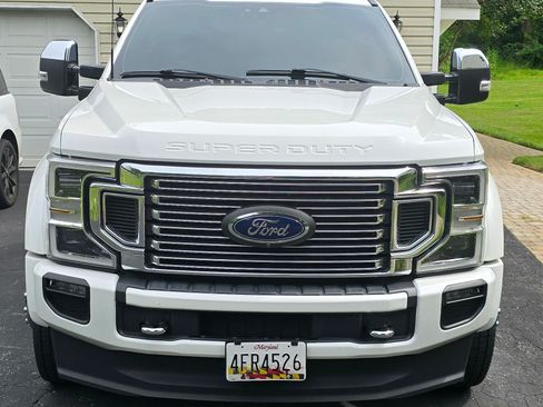 Used 2022 Ford F450 Platinum w/ FX4 Off-Road Package image 12
