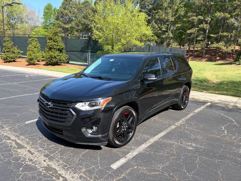 Used 2019 Chevrolet Traverse Premier w/ Redline Edition image 1