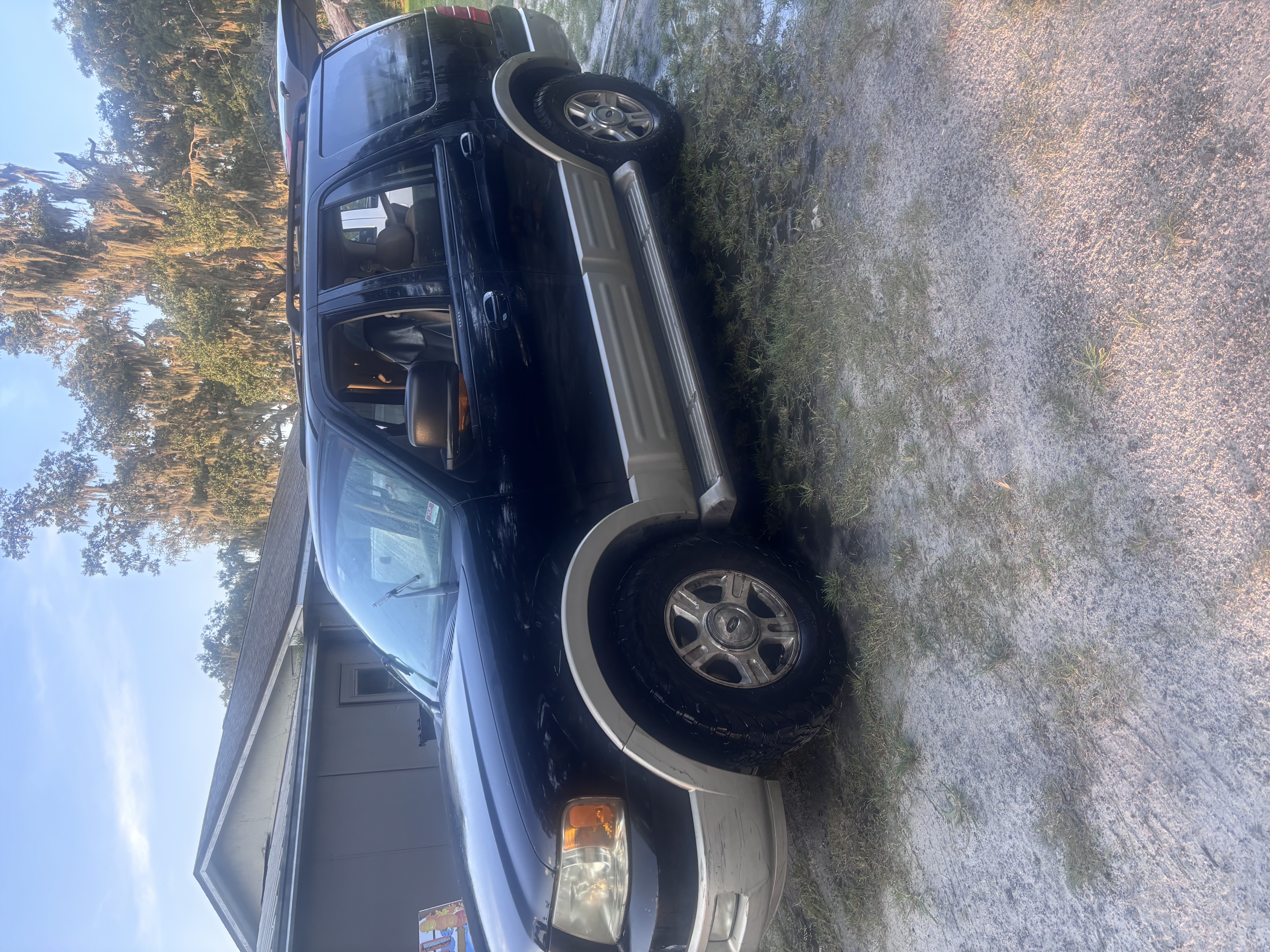 Used 2005 Ford Expedition Eddie Bauer RWD image 5
