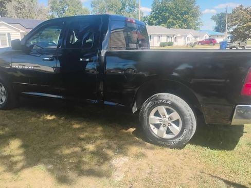 Used 2012 RAM 1500 Classic SLT image 5