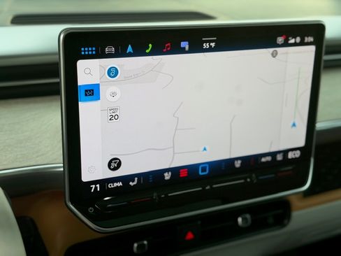 Used 2025 Volkswagen ID. Buzz 1st Edition image 14