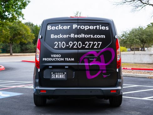 Used 2016 Ford Transit Connect XL image 11