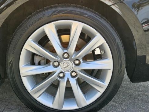 Used 2016 Lexus IS 200t image 17