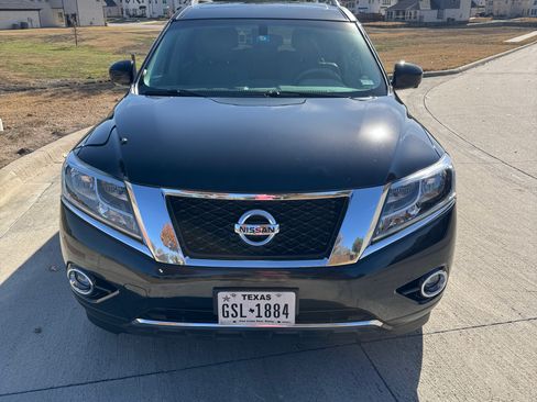 Used 2015 Nissan Pathfinder Platinum image 9