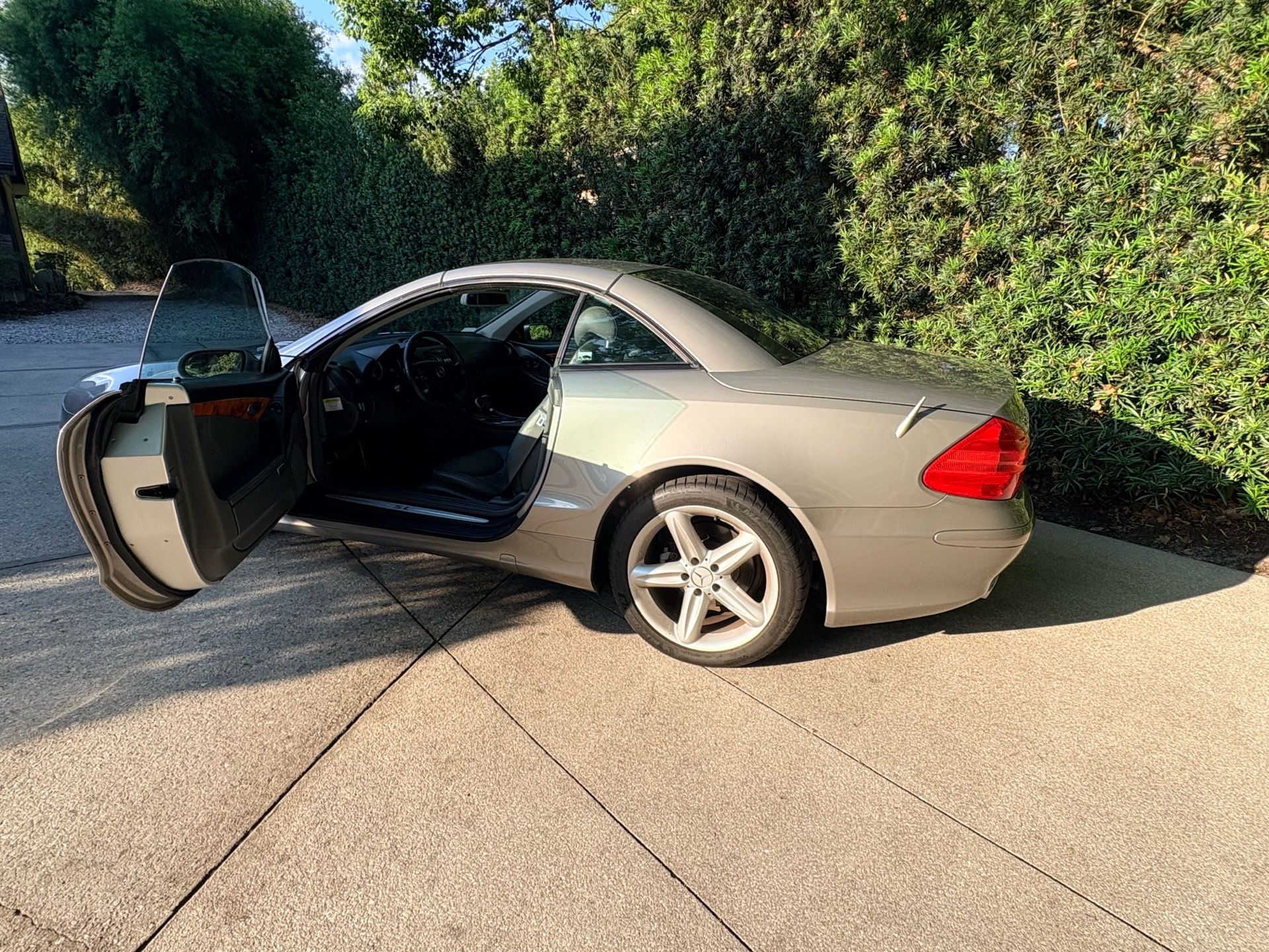 Used 2005 Mercedes-Benz SL 500 image 6