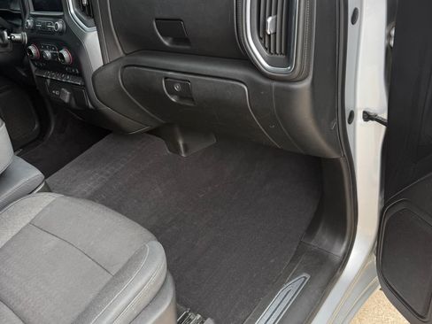 Used 2019 Chevrolet Silverado 1500 RST w/ All-Star Edition AWD/4WD image 9