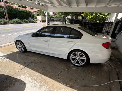 Used 2013 BMW 335i Sedan RWD image 5
