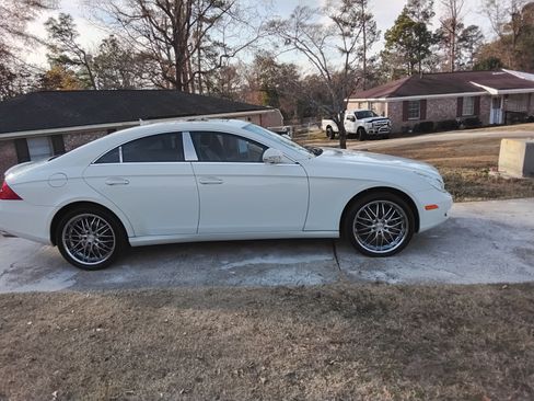 Used 2007 Mercedes-Benz CLS 550 CLS 550 Coupe 4D image 12
