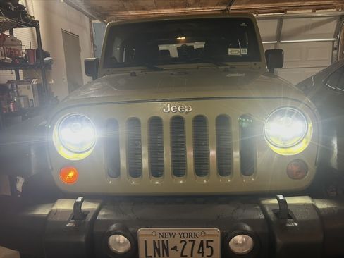 Used 2013 Jeep Wrangler Sport image 6