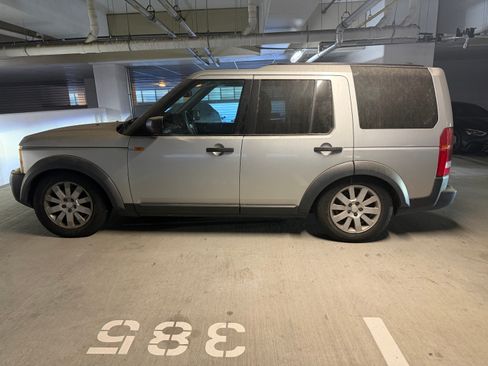 Used 2005 Land Rover LR3 SE image 2
