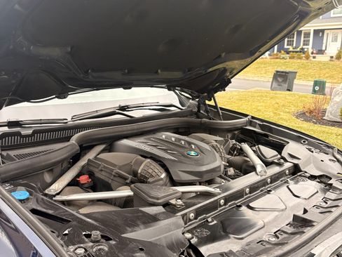 Used 2022 BMW X7 M50i image 29