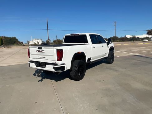 Used 2022 GMC Sierra 2500 AT4 w/ AT4 Preferred Package image 5