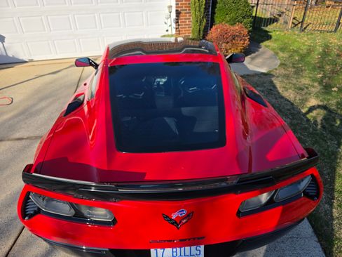 Used 2015 Chevrolet Corvette Z06 w/ 3LZ Preferred Equipment Group image 10