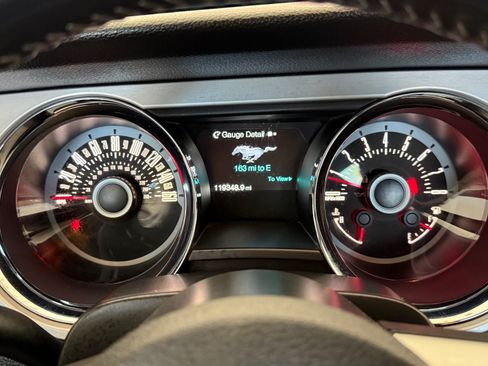 Used 2013 Ford Mustang GT Premium RWD image 10