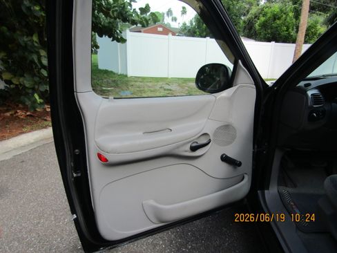 Used 1998 Ford F150 2WD Regular Cab image 18