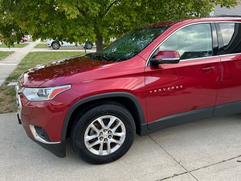 Used 2018 Chevrolet Traverse LT w/ LPO, Floor Liner Package image 6