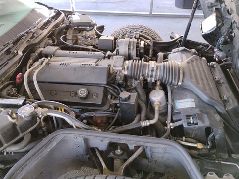 Used 1995 Chevrolet Corvette Coupe image 12