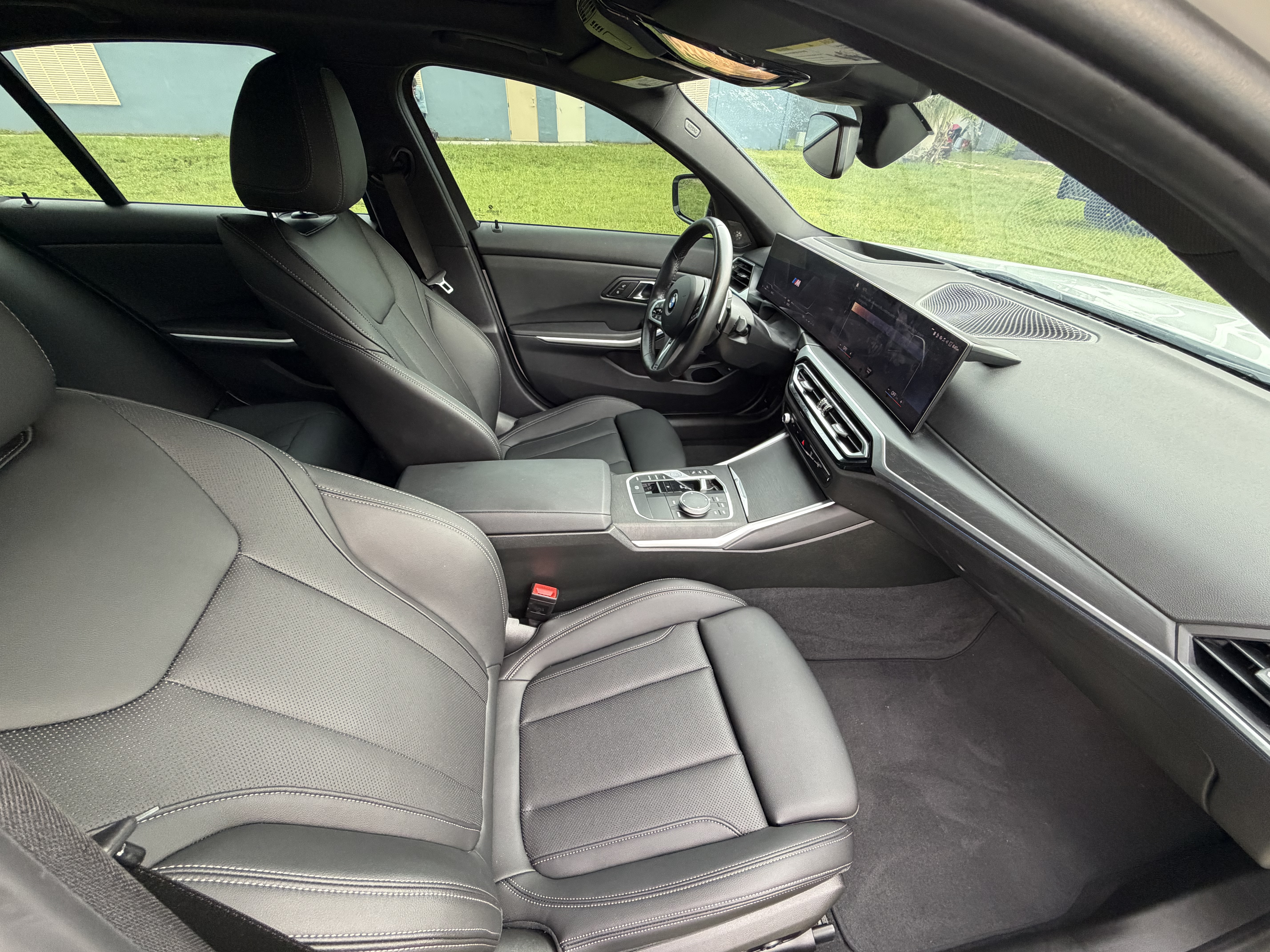 Used 2024 BMW M340i RWD image 6