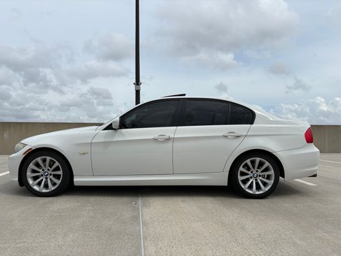 Used 2011 BMW 328i 328i Sedan 4D image 4