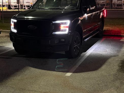 Used 2020 Ford F150 Lariat w/ Equipment Group 502A Luxury image 2