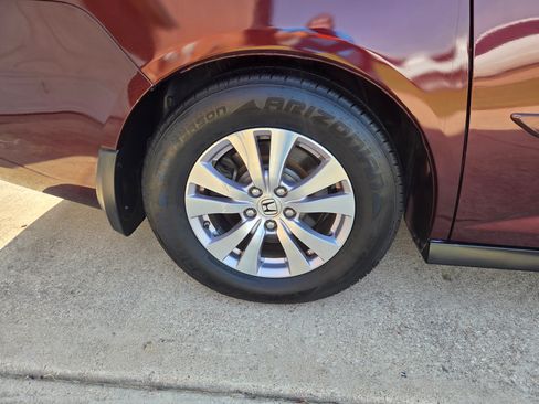 Used 2015 Honda Odyssey EX-L image 29