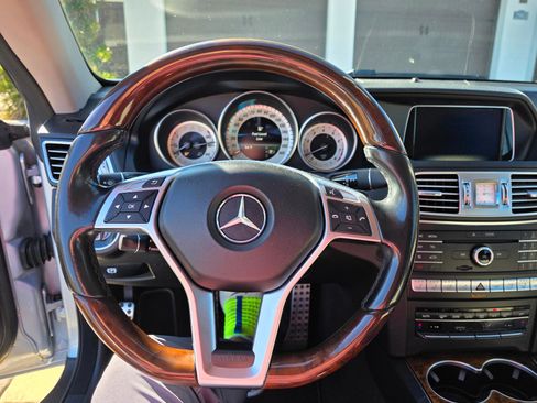 Used 2016 Mercedes-Benz E 400 E 400 Cabriolet 2D image 5