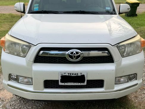 Used 2011 Toyota 4Runner SR5 RWD image 2