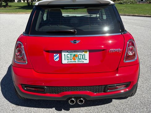 Used 2013 MINI Cooper S FWD image 4